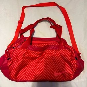 Pink nike duffel bag